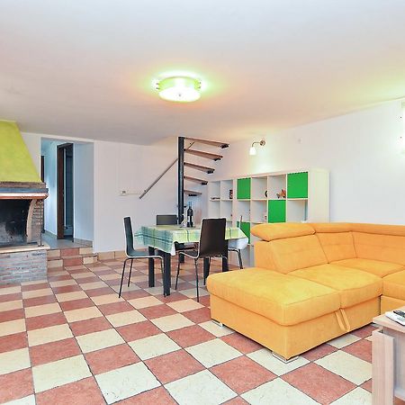 Apartments Dragica 929 Fazana Bagian luar foto