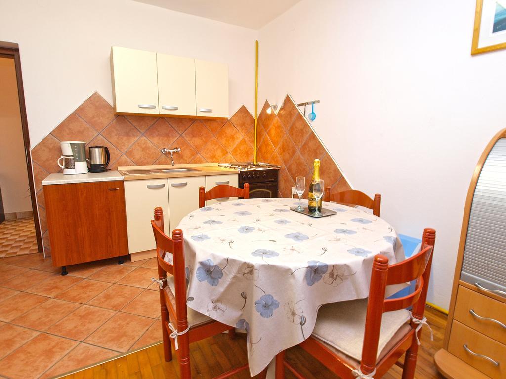 Apartments Dragica 929 Fazana Bagian luar foto