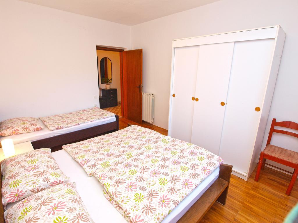 Apartments Dragica 929 Fazana Bagian luar foto