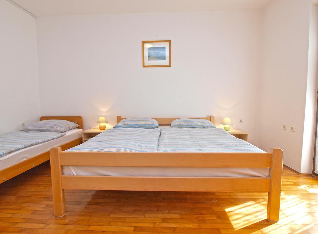 Apartments Dragica 929 Fazana Bagian luar foto