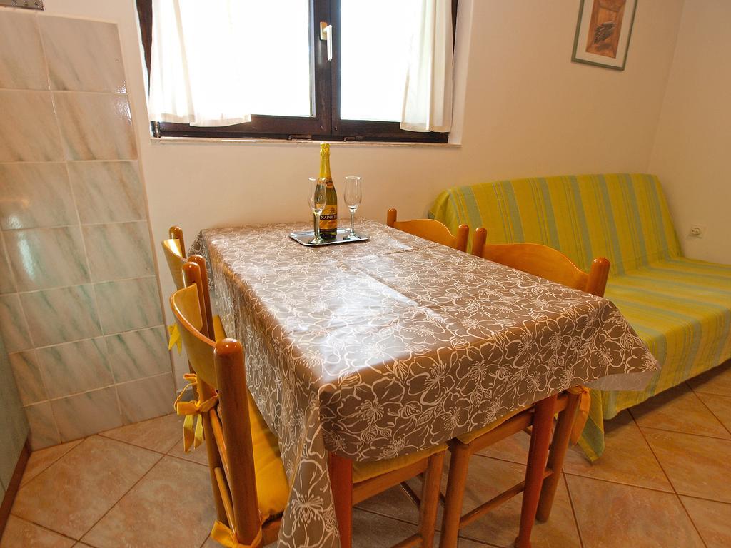 Apartments Dragica 929 Fazana Bagian luar foto