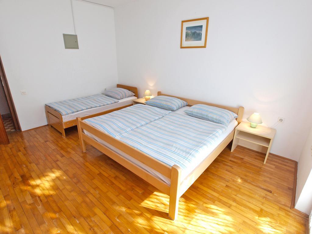 Apartments Dragica 929 Fazana Bagian luar foto