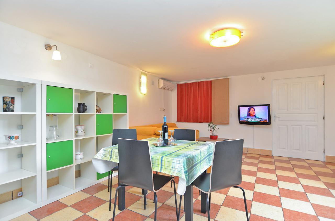 Apartments Dragica 929 Fazana Bagian luar foto