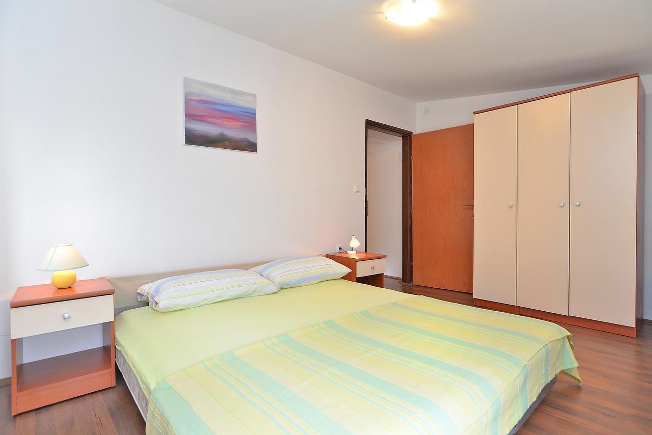 Apartments Dragica 929 Fazana Bagian luar foto